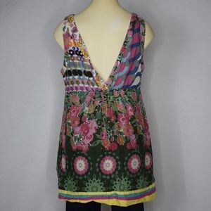Desigual Tops - 🧨 Desigual Deep V Sleeveless Tunic. M Desigual Tops - 🧨 Desigual Deep V Sleeveless Tunic. M